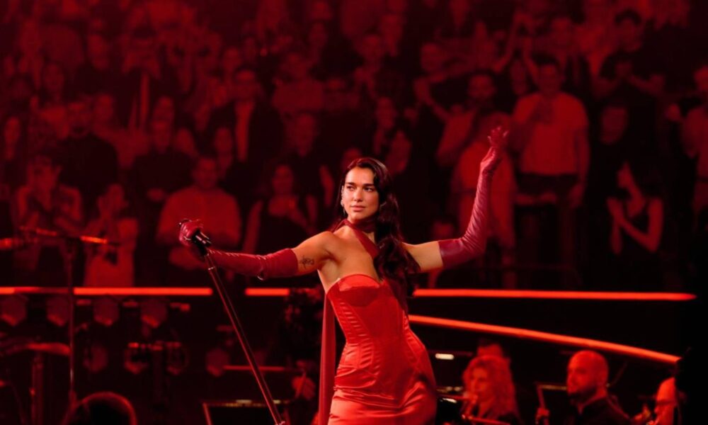 Dua-Lipa.-Credit-Elizabeth-Miranda-1392x884