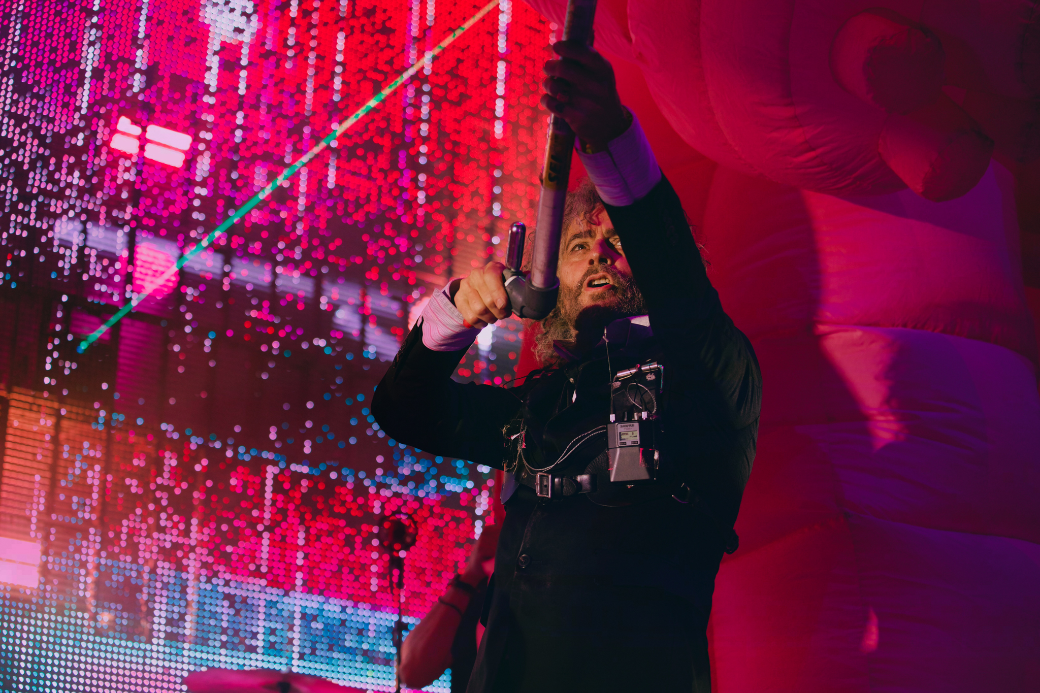 TheFlamingLips-SantaBarbaraBowl-TaylorB-31