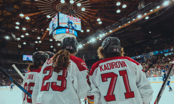 PWHL Vancouver vs Ottowa Charge
